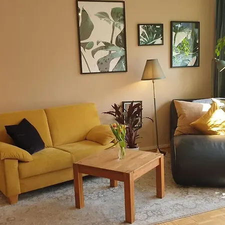 Oase Im Grossstadt Dschungel Βούρπεταλ